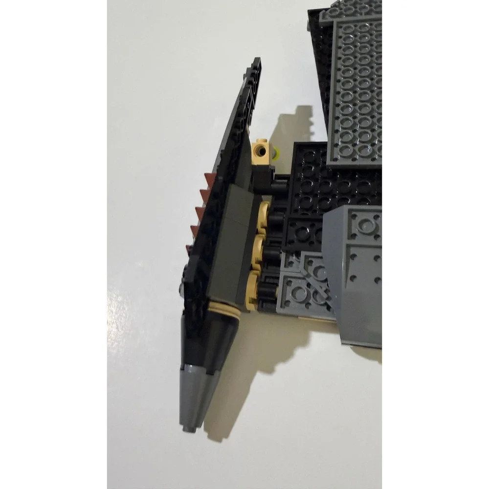 LEGO Star Wars: General Grievous Starfighter 7656 missing parts